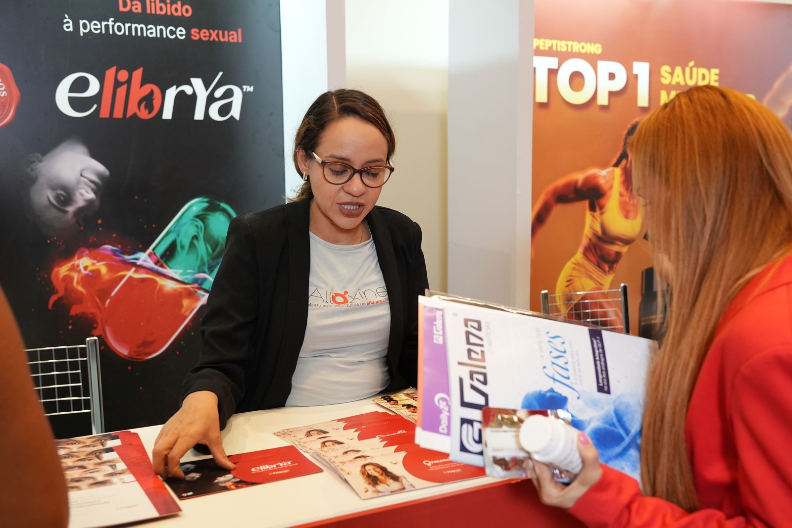 Feira de expositores da XIII Jornada de Nutrição Roval