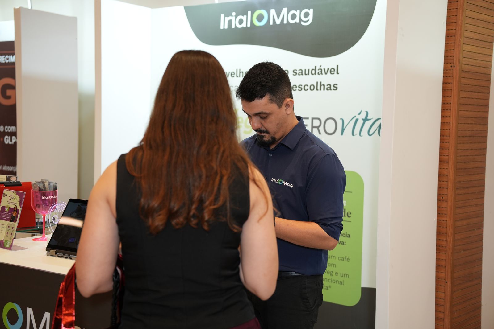 Feira de expositores da XIII Jornada de Nutrição Roval