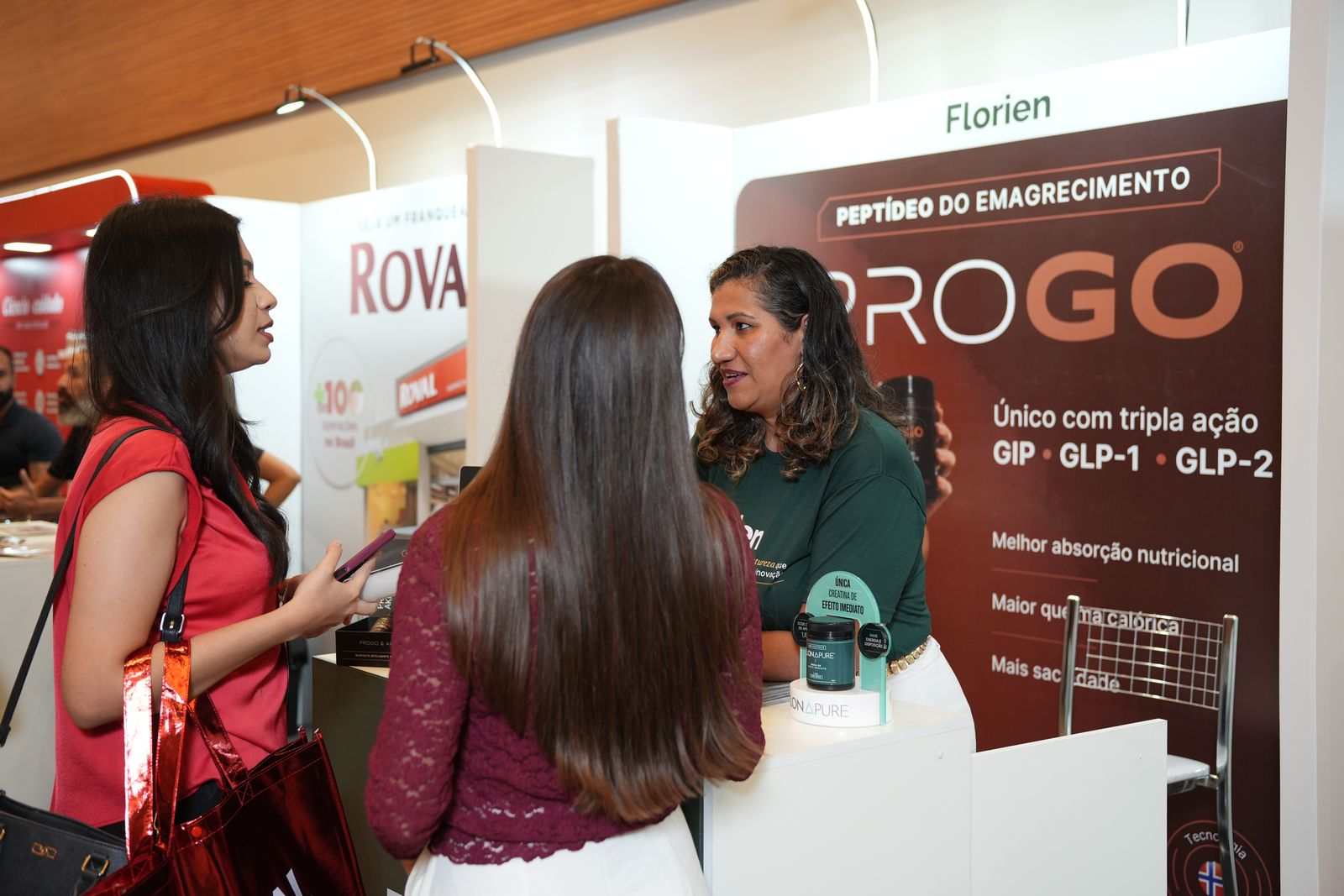 Feira de expositores da XIII Jornada de Nutrição Roval