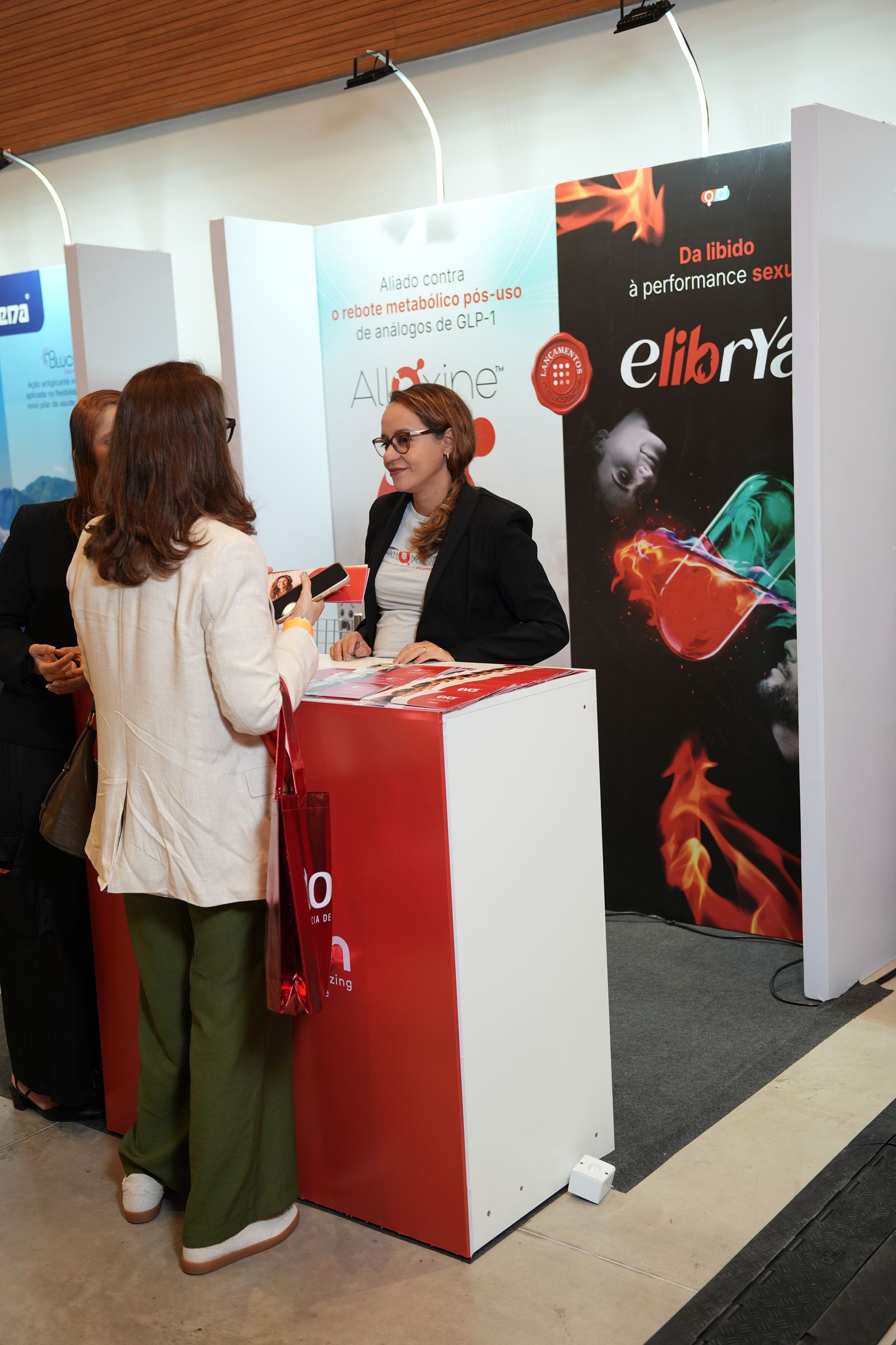 Feira de expositores da XIII Jornada de Nutrição Roval