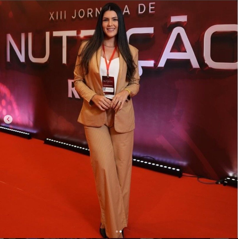 Publicação de @adriana.macenav sobre a XIII Jornada de Nutrição Roval